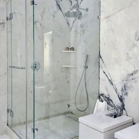 Chiado Trindade | Lisbona