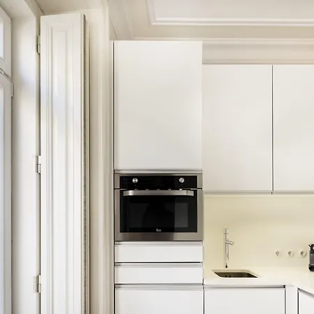 Chiado Trindade | Apartamento *