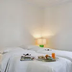 Chiado Trindade | Apartment *