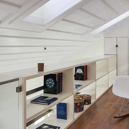 Apartment Chiado Trindade | *